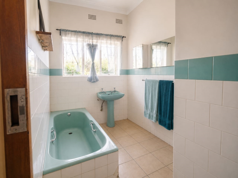 4 Bedroom Property for Sale in Oos Einde North West